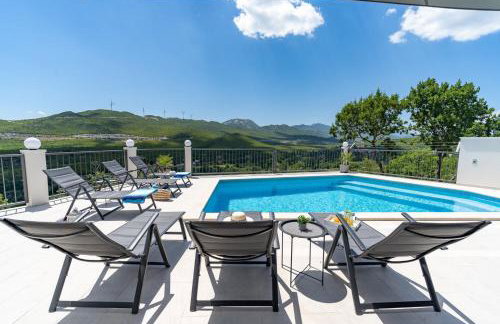 Villa Neda Heated Pool, Hot-tub, Sauna, 3 bedrooms - Photo 10