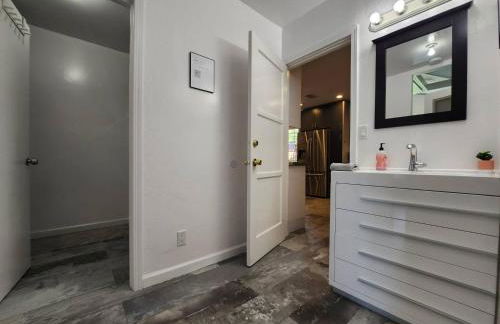 Private Room1 Own Bath Own Entry Shared Kitchen Walk to UCSD - Foto 14