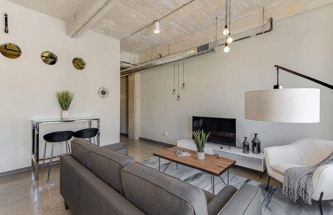 Brand New Stunning Unit Downtown - Foto 6