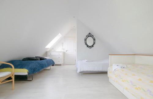 Meerbusch Apartments - 3 Room Apartment with Balcony - 20 Min Messe DUS - Foto 11