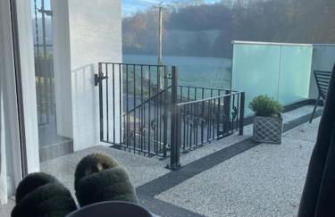 Riverside Retreat - Photo 54