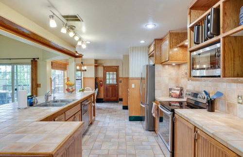 Mi-Wuk Village Vacation Rental with Multi-Level Deck - Foto 5