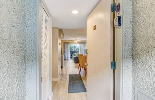 Oceanview Sand Dollar Villas Condo - Balcony - Pool - Foto 27