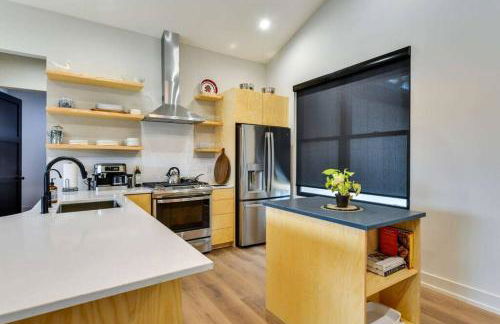 The Birdhouse - Lake View with Dock - Foto 12