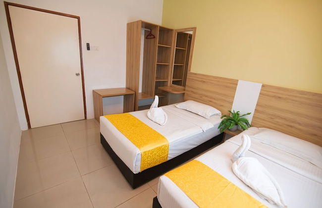 D'Embassy Serviced Residence Suites - Photo 9