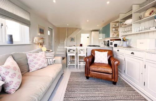 Spinney's Boathouse by The Suffolk Cottage Collection - Photo 3