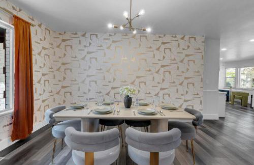 10min to EXPO - Family-Friendly with Office & Playroom - Photo 12