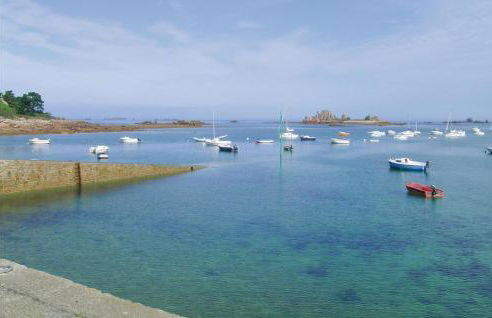 1 Bedroom Awesome Home In Penvénan - Foto 9