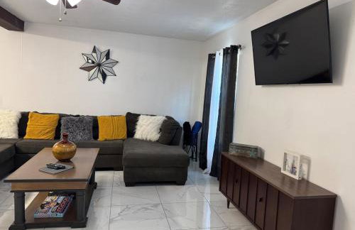 HUGE In-Law Apt Beach Oasis- Private entrance - Foto 46