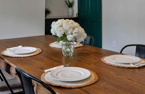 Charming Family Saratoga Home Walk to Track & Downtown - Photo 28