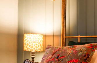 St James Cottage - Luxurious Dorset Escape in Idyllic Milton Abbas - Photo 9