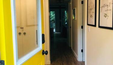 Newly renovated A-frame 5 Min walk to main street - Foto 4