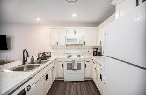 Upscale Abode - Brand New Corporate Apt Downtown - Foto 4