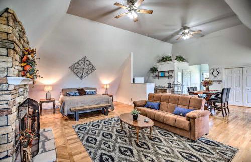 Lake Allatoona Area Studio with Pool and Views! - Foto 3