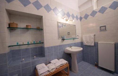 Poros Home - Photo 36