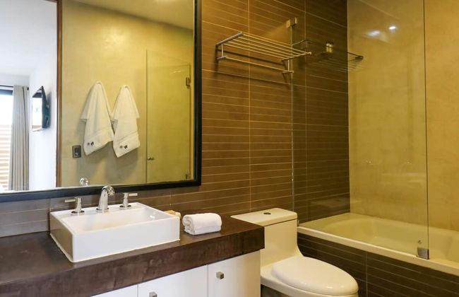 w Picturesque 2BR at Malecon - Photo 59