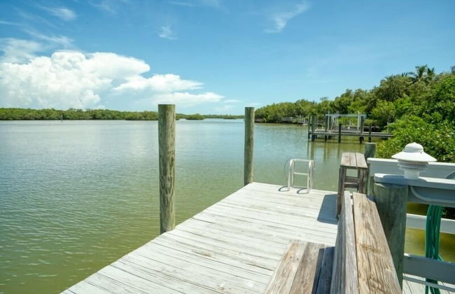 Baywatch Cottage 2 Bedroom Home by RedAwning - Foto 17