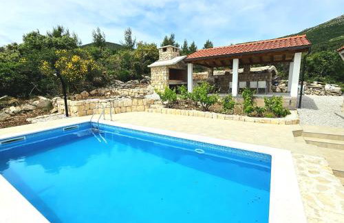 Villa Bepina, surrounded by sea, olive, vineyard - Photo 13