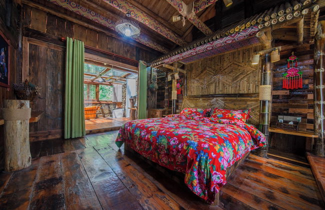 Glass Inn - Photo 11