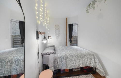 Downtown Manhattan Union Square 1BR - Steps from Subway & Dining - Foto 9