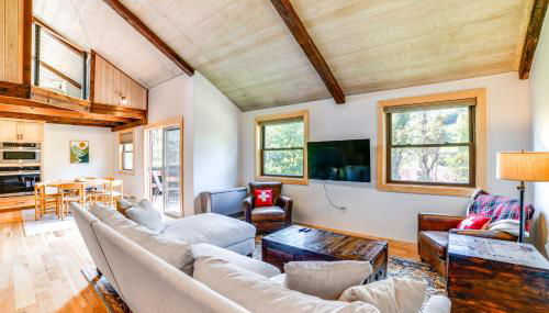 Skiers Paradise Townhome with Deck in Cortland! - Photo 2