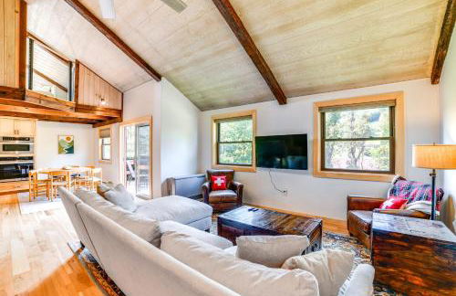 Skiers Paradise Townhome with Deck in Cortland! - Foto 2