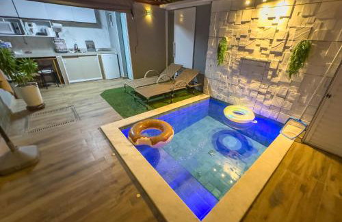 Villa Beija-Flor 1 - Suíte alexa com piscina privativa - Foto 57