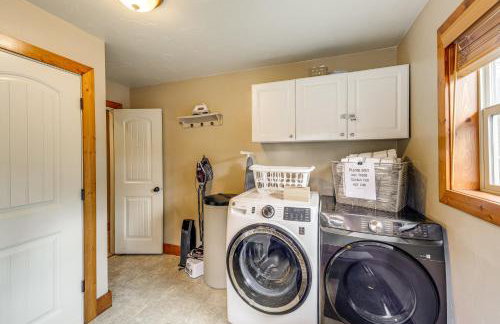 Columbia Falls Private Retreat Pool Table and Deck! - Foto 24