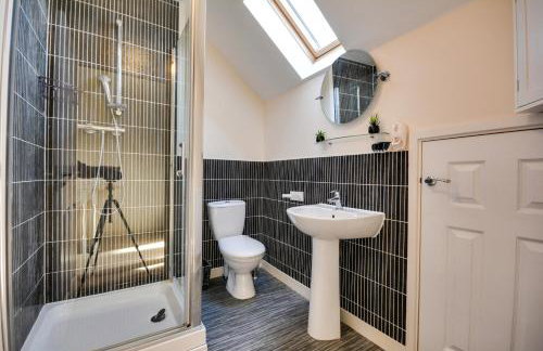 Three Bedroom House in Runcorn Close To The Lake with Parking - Foto 21