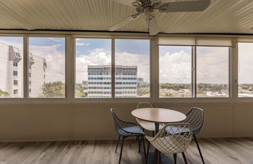 1055-506 5th Floor Coastal Escape - Foto 26
