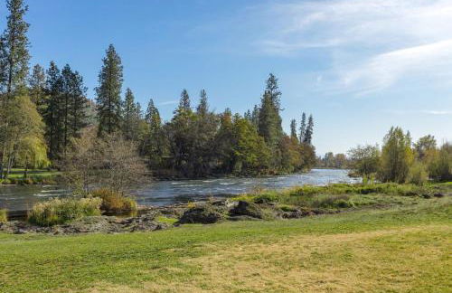 Riverfront Getaway - Foto 33