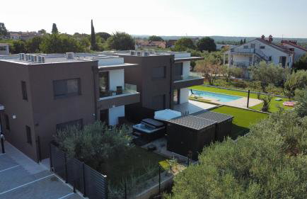 Luxus-Gartenapartment mit Whirlpool & Pool nahe Poreč - Oaza Maslina - Foto 16