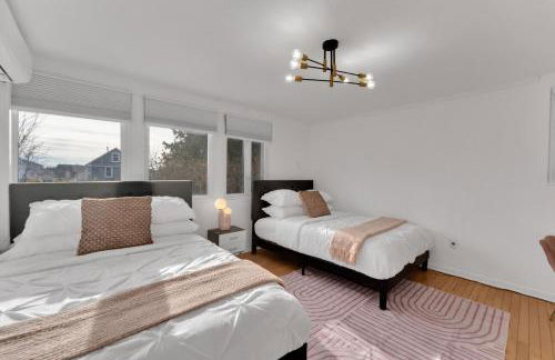 Fire and Fun Luxe Stay w Pool Hot Tub and Game Room - Foto 27