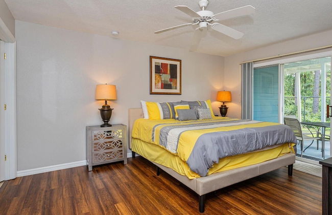 Villas at Island Club Community, Pools, Jacuzzi and More! - Photo 7