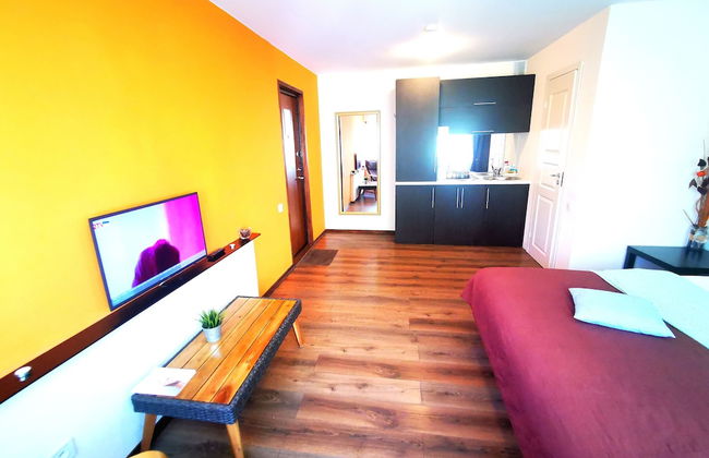 River Apartments - Photo 31