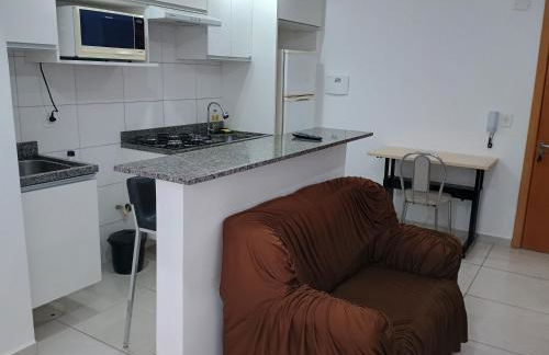 Apto6 com WI-FI e garagem e 100 a av Brasil - Foto 26