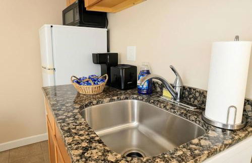 Downtown A2 Gem - Next to Hospitals, Stadium & Restaurants - Foto 25