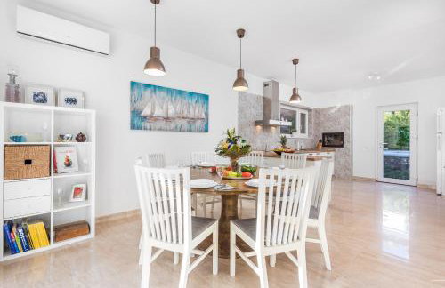 Villa Lovran, heated pool and Spa - Foto 16