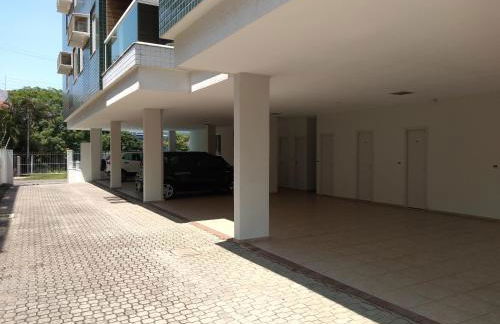 Apartamento de 2 quartos a 3 minutos a pé da praia de Cachoeira de Bom Jesu com águas calmas - Foto 23