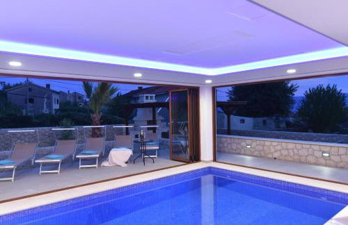 Villa Muskatel KRK -with heated covered pool - Photo 27