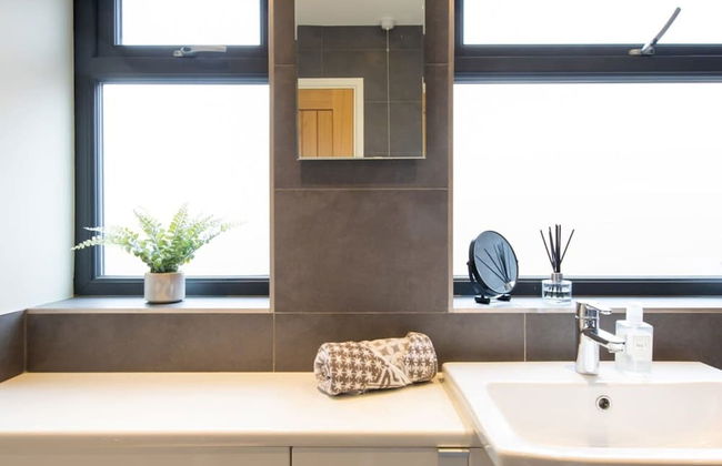 Designer Family Escape Hot Tub Steps to Beach - Photo 68