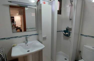 Apartamento, piscina y playa - Photo 17