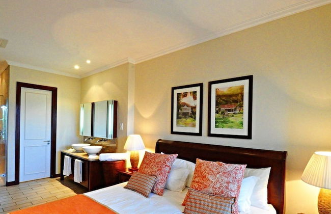 Eden Island, Beach front, Luxury, 3 Bed Ensuite, WiFi - Photo 3