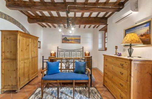 Borgo Panicale with Shared Pool and Garden - Photo 32