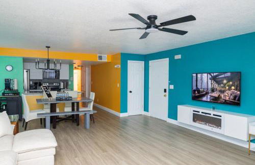 3BR Disney Home with Pool , Arcade and Hot Tub - Photo 24