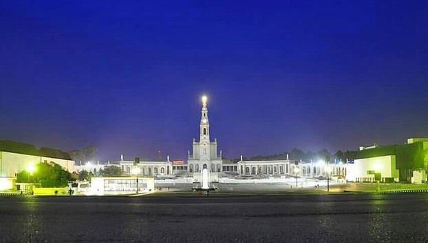 Ganztägige private Tour : Fátima-Heiligtum, Batalha, Nazaré, Óbidos - Foto 3, Heiligtum Unserer Lieben Frau von Fátima