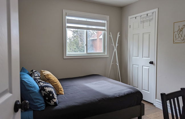 Mississauga Manor - Meadowvale - Foto 32