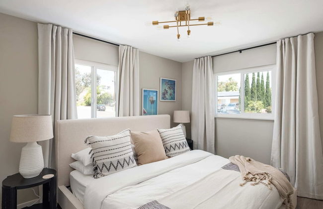 Peaceful 4br With Fire Pit and Huge Yard - Foto 8