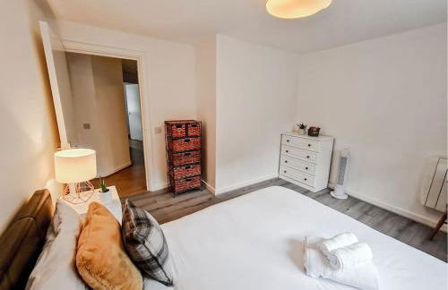 Comfy 2 bed Flat with free Parking, close to Tube - Foto 8