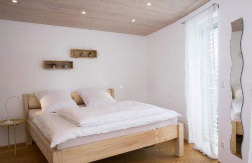 Ferienhaus Dornstetten: Sonniges Design Haus: Kamin, Sauna, Hot Pot, Zaun - Foto 88